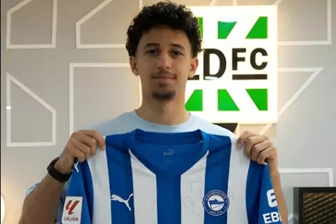 موهبة جديدة في إسبانيا.. زد يعلن انتقال لاعبه إلى ديبورتيفو ألافيس